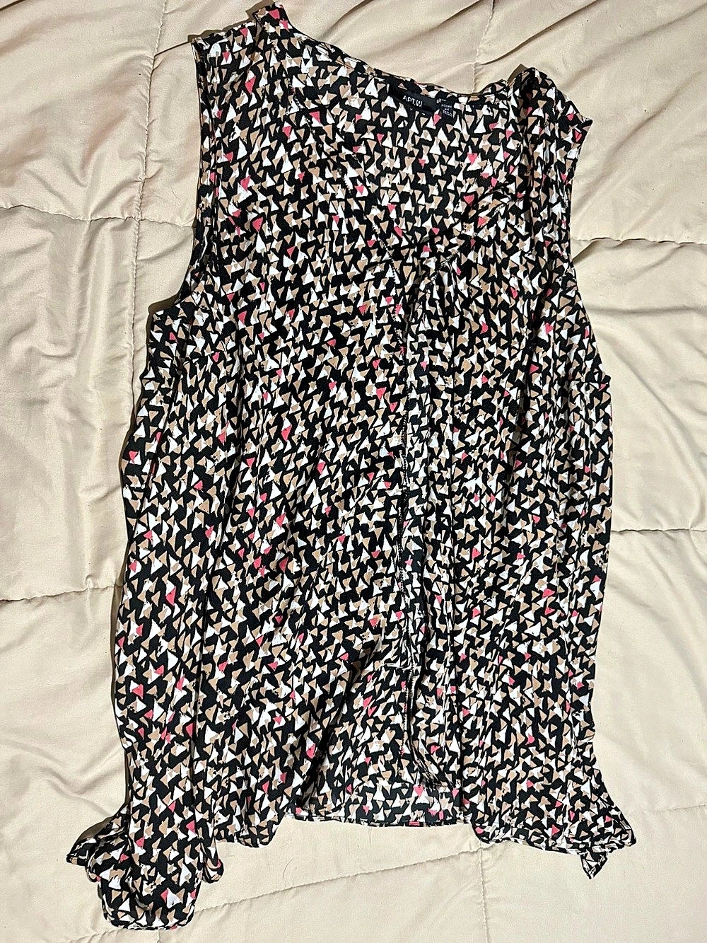 APT. 9 Geometric Tank Top in Black & Pink Size 2X
